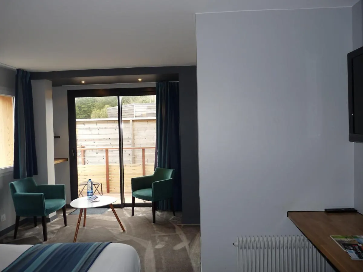 Hotel Des Rochers Perros-Guirec 3*,