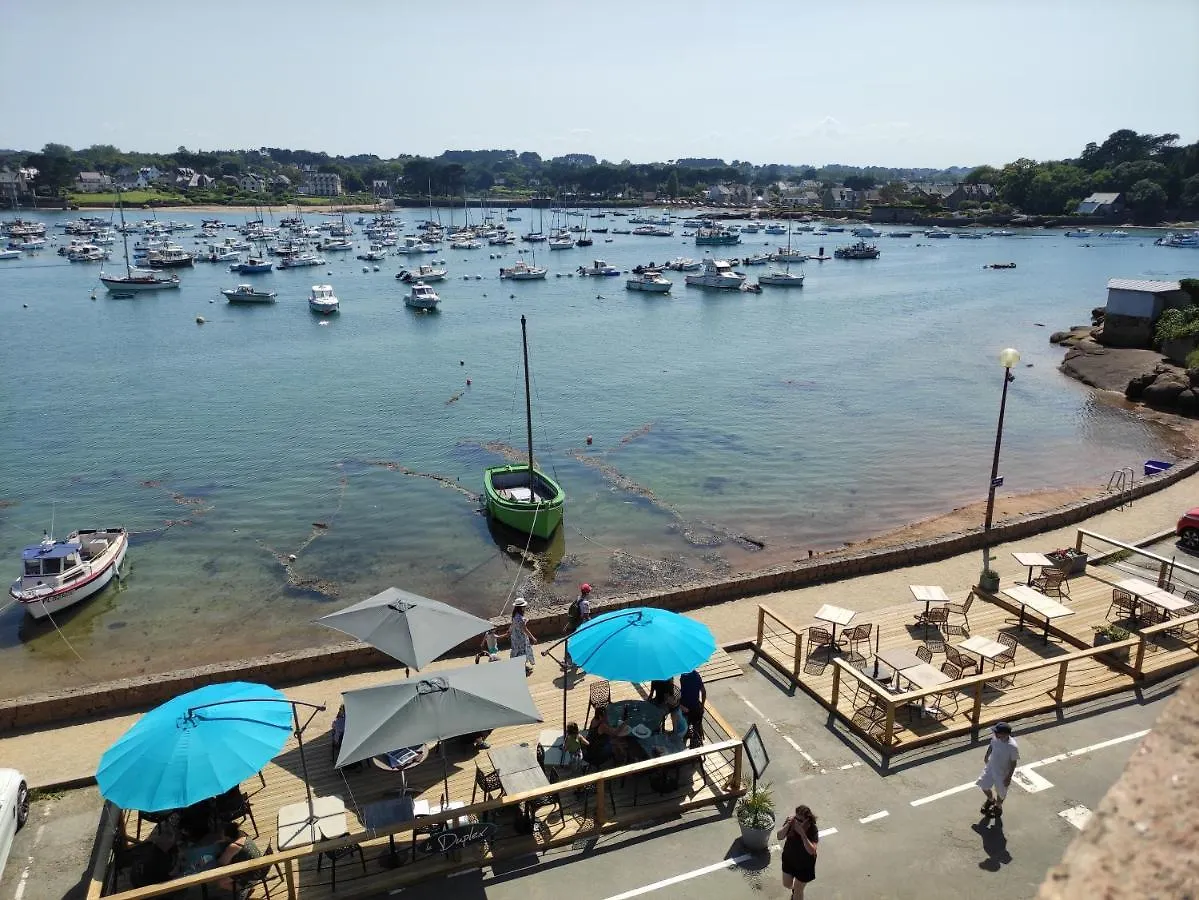 Hotel Des Rochers Perros-Guirec 3*,  France