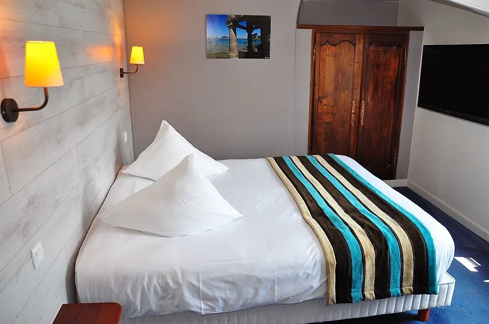 Hotel Des Rochers Perros-Guirec 3*,  France