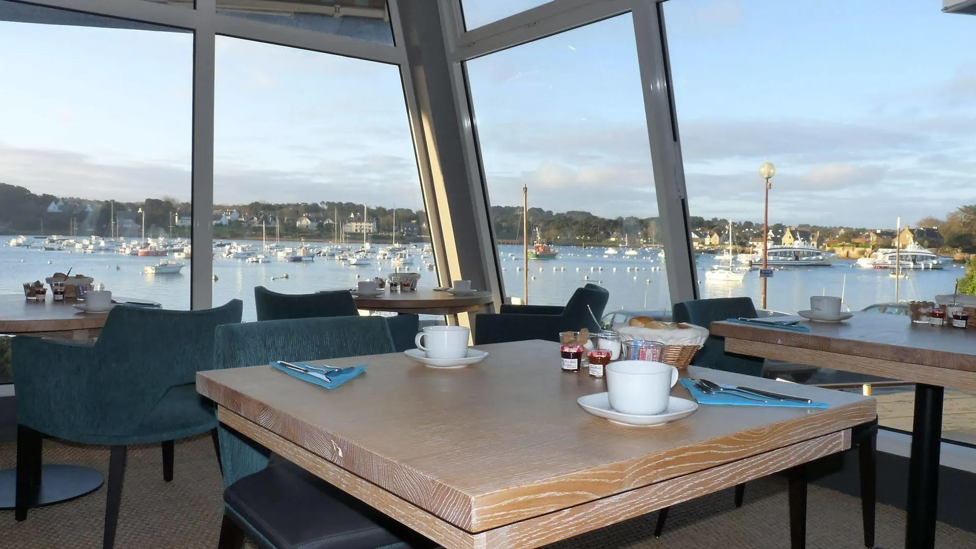 ***  Hotel Des Rochers Perros-Guirec France